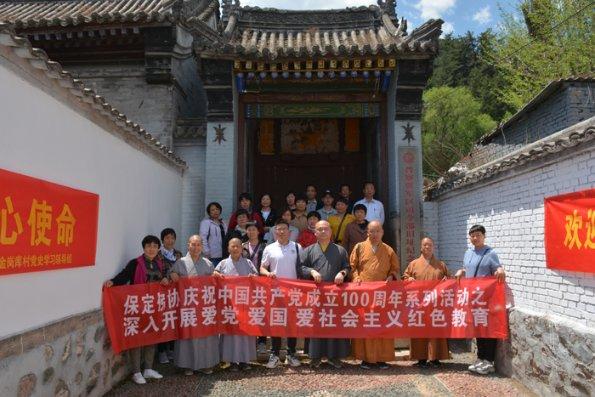 小猫钓鱼游戏龙王版有船